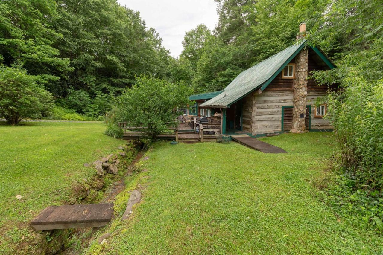 1 Bed 1 Bath Vacation Home In Sylva Extérieur photo